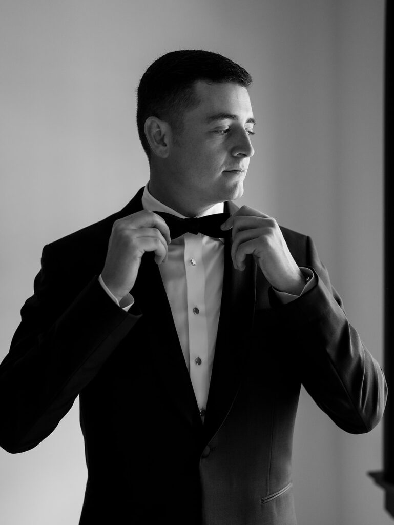 Detroit groom portraits