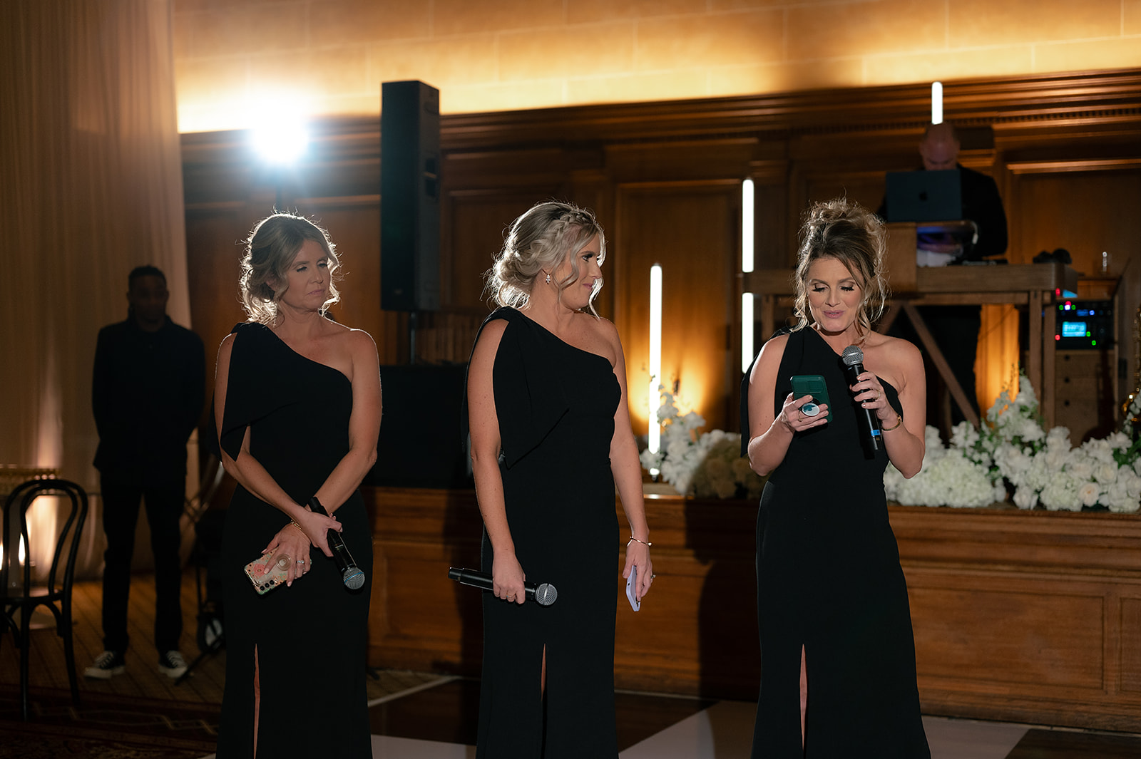 Brides sisters giving a speech during the reception