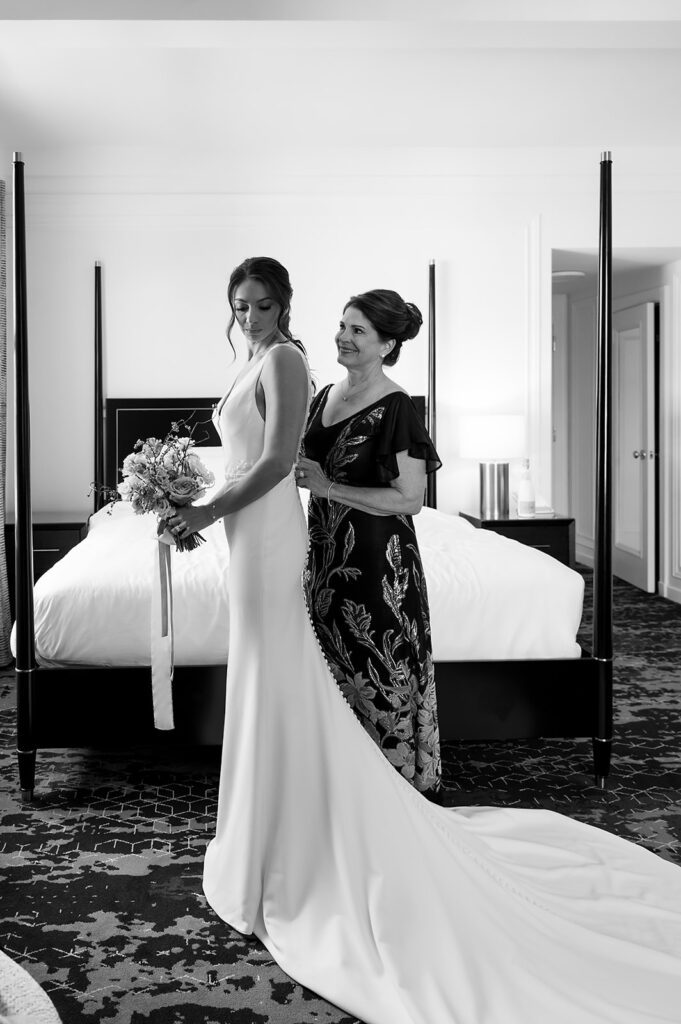 Bride getting ready at Amway Grand Plaza in Grand Rapids, Michigan