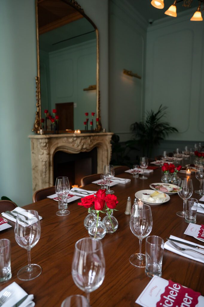 An intimate Detroit rehearsal dinner at Le Suprême