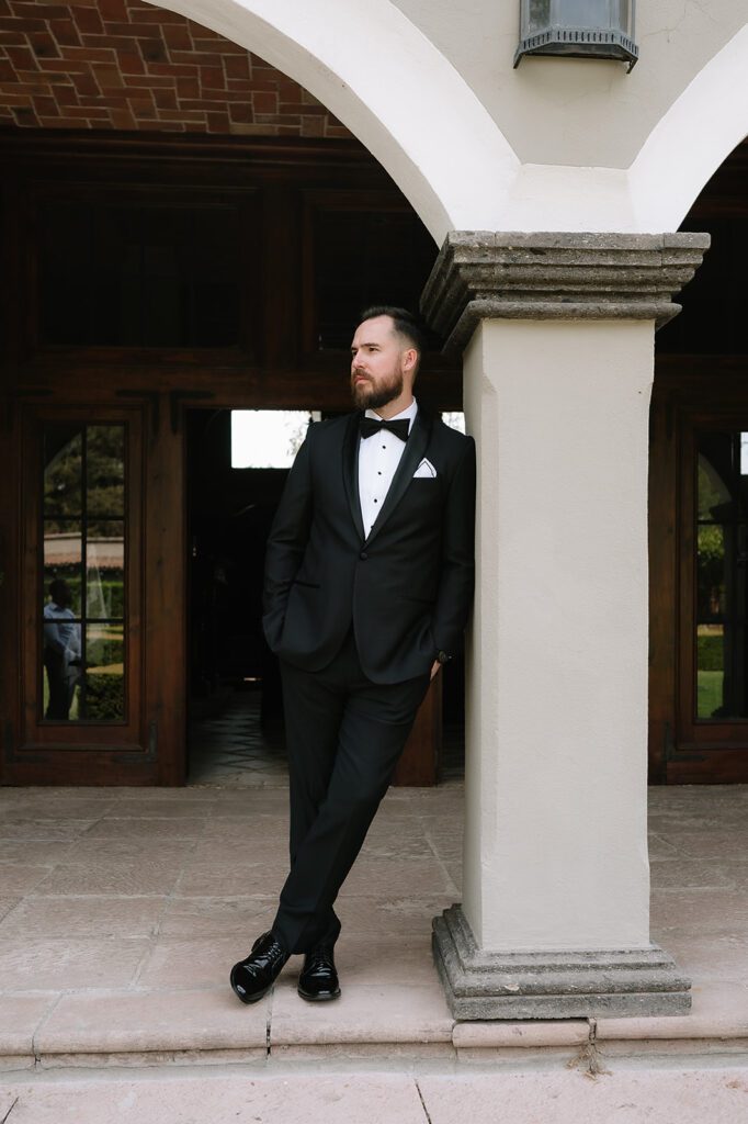 Groom portrait at Hacienda San Luis Gonzaga in San Miguel de Allende