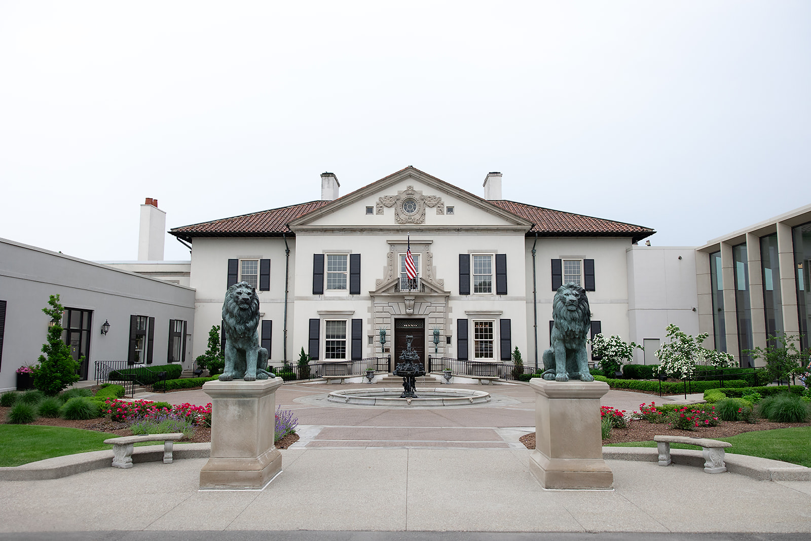 Exterior shot of Grosse Pointe War Memorial in Michigan.
