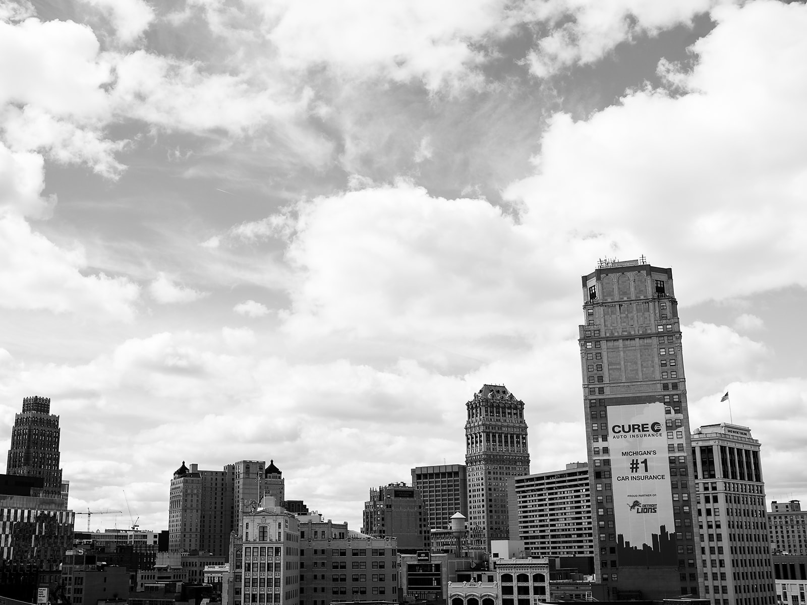 Black and white wide shot of the Detroit skyline.